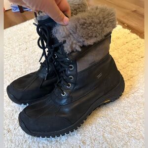 Ugg Adirondack Leather & Sheepskin waterproof boots- size 10